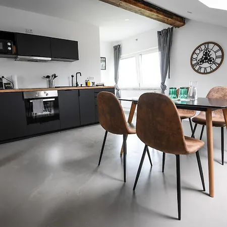 Appartments Zweite Heimat Nuerburg * ライメラート